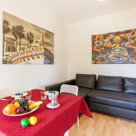 Baia Degli Dei Bilo And Trilo Close To Taormina- Happy