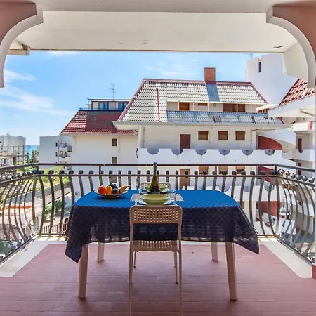 Baia Degli Dei Bilo And Trilo Close To Taormina- Happy