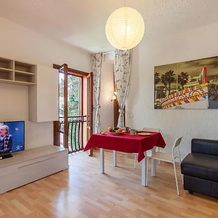 Hotell Baia Degli Dei Bilo And Trilo Close To Taormina- Happy